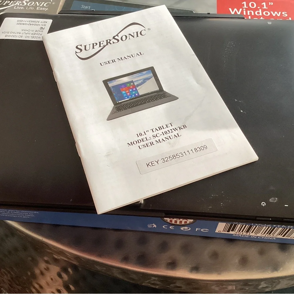 Windows Tablet with Detachable Keyboard - Black